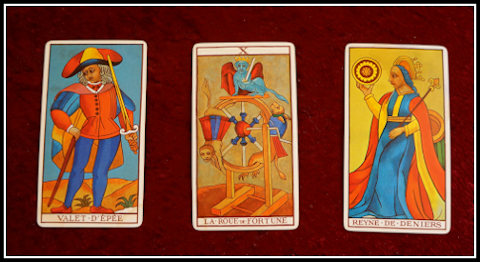 How your 3 card single question tarot spread will look